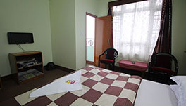 Hotel Green Park, Gangtok - Deluxe-Double-Bed-Room-5
